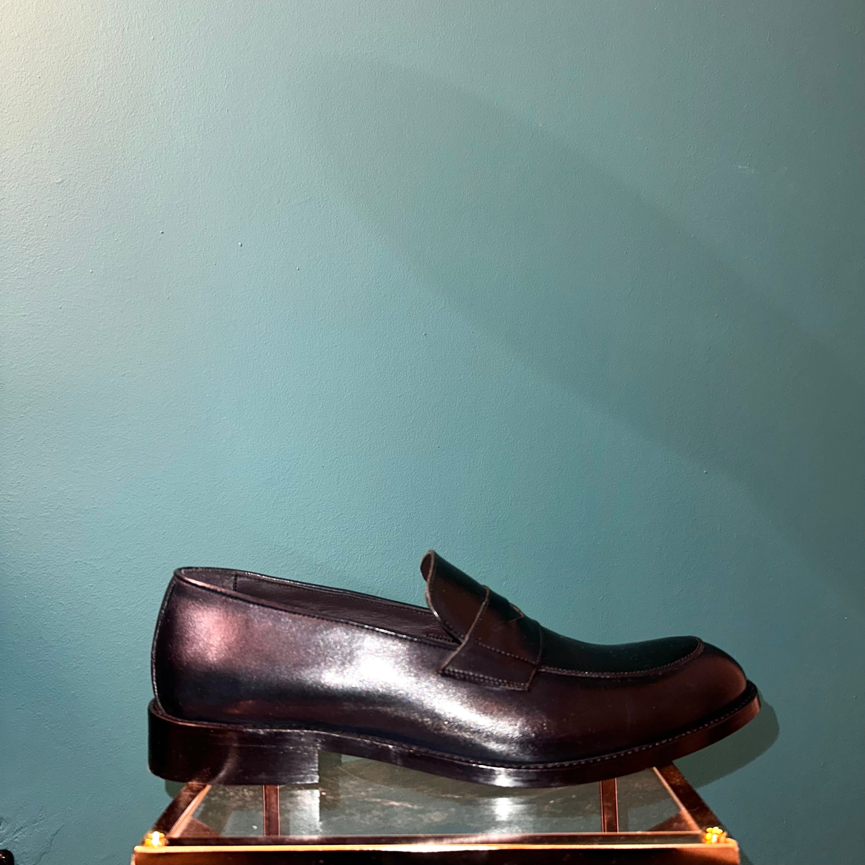 1366 Calzatura Vernice